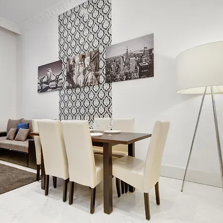Central Walk Fashionstreet Apartmnts Boedapest Buitenkant foto