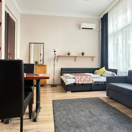 Central Walk Fashionstreet Apartmnts Boedapest Buitenkant foto